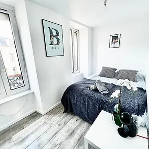Meublés Keruscun Apartamento Brest