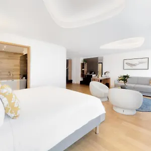 Golden Tulip Lyon Ouest Techlid & **** Limonest
